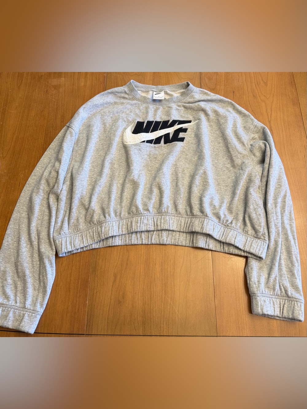 Nike Light Grey Cropped Sweatshirt - XL